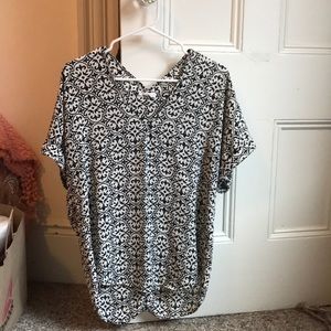 Black and white pattern blouse